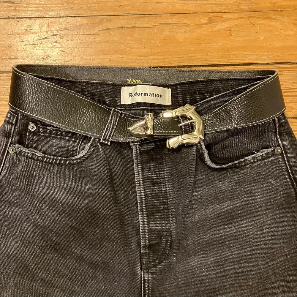 Black Leather Western Belt | Size M | Silver Buckle Boho Cowgirl Style - Picture 3 of 4